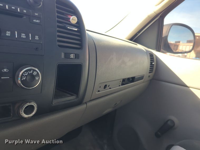 image for item DT6511 2008 GMC Sierra 1500 pickup truck