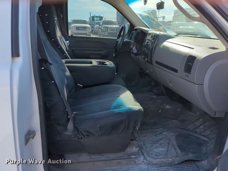 image for item DT6514 2008 GMC Sierra 1500 pickup truck