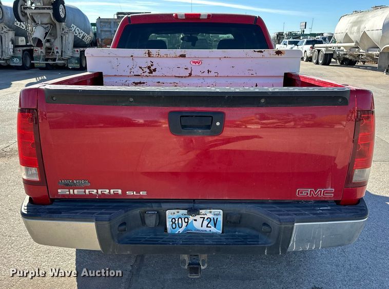 image for item DT6529 2008 GMC Sierra 1500 Crew Cab pickup truck