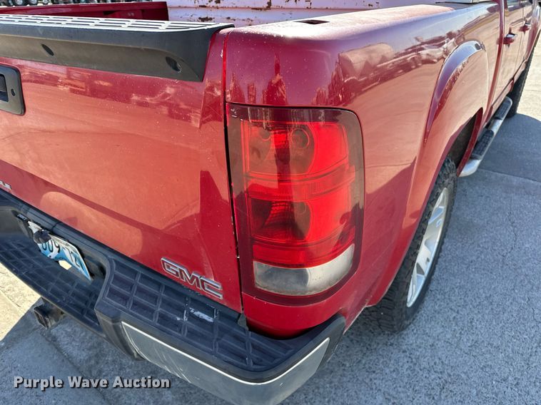 image for item DT6529 2008 GMC Sierra 1500 Crew Cab pickup truck