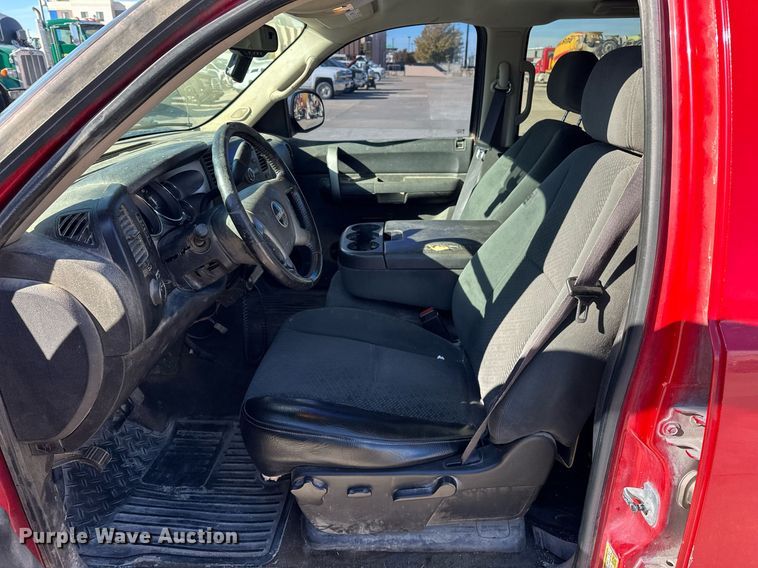 image for item DT6529 2008 GMC Sierra 1500 Crew Cab pickup truck