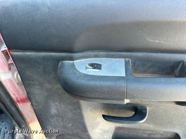 image for item DT6529 2008 GMC Sierra 1500 Crew Cab pickup truck