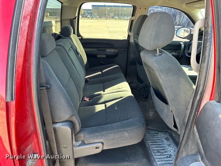 image for item DT6529 2008 GMC Sierra 1500 Crew Cab pickup truck