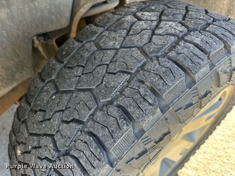 image for item DT6529 2008 GMC Sierra 1500 Crew Cab pickup truck