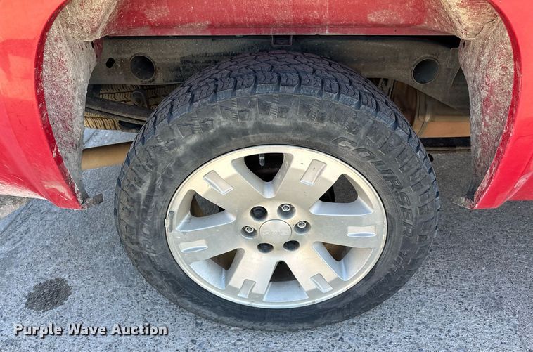 image for item DT6529 2008 GMC Sierra 1500 Crew Cab pickup truck