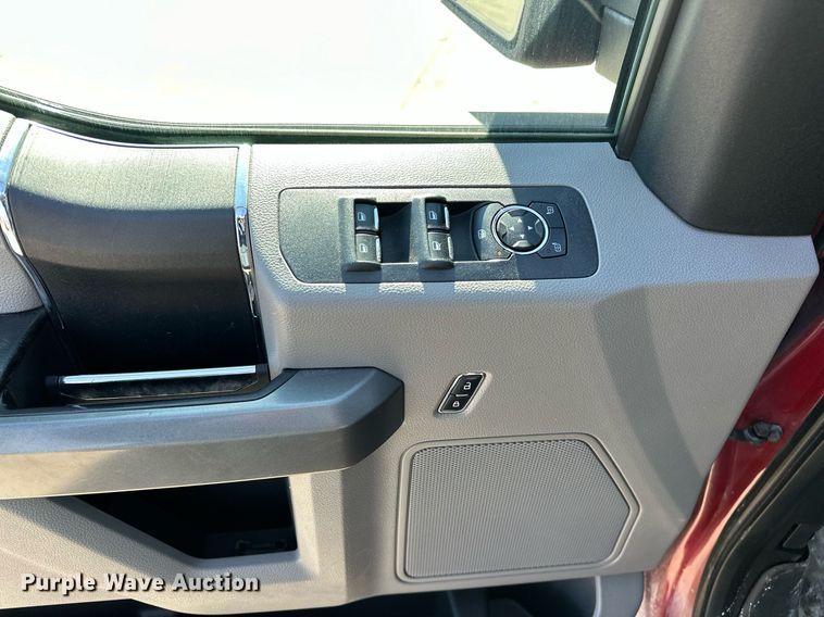 image for item DT6531 2016 Ford F150 SuperCrew pickup truck