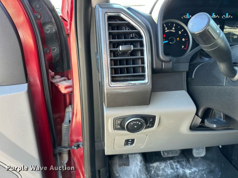 image for item DT6531 2016 Ford F150 SuperCrew pickup truck