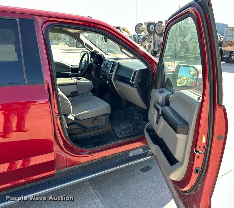 image for item DT6531 2016 Ford F150 SuperCrew pickup truck