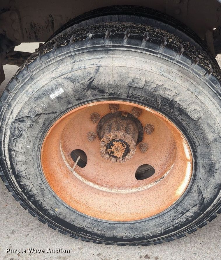 image for item DT6549 2007 Sterling Acterra utility / service truck