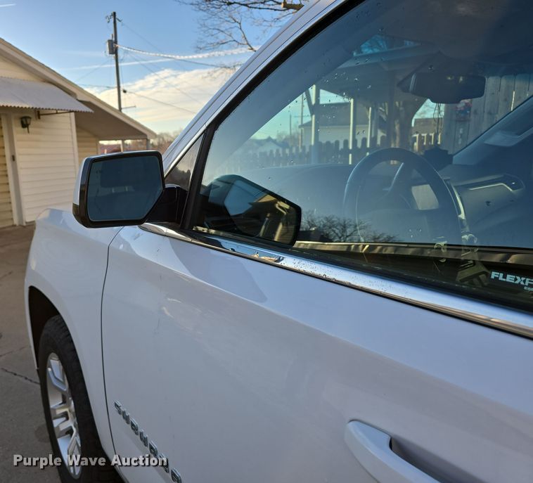 image for item DT6750 2018 Chevrolet Suburban LT SUV