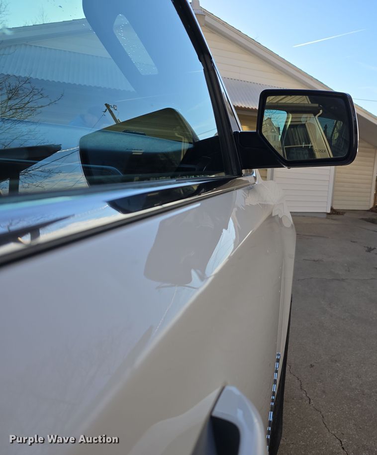 image for item DT6750 2018 Chevrolet Suburban LT SUV