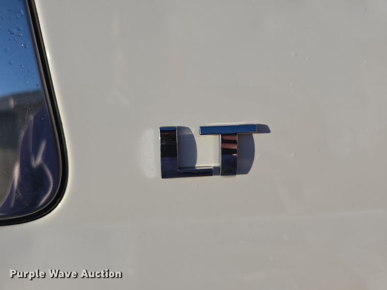 image for item DT6750 2018 Chevrolet Suburban LT SUV