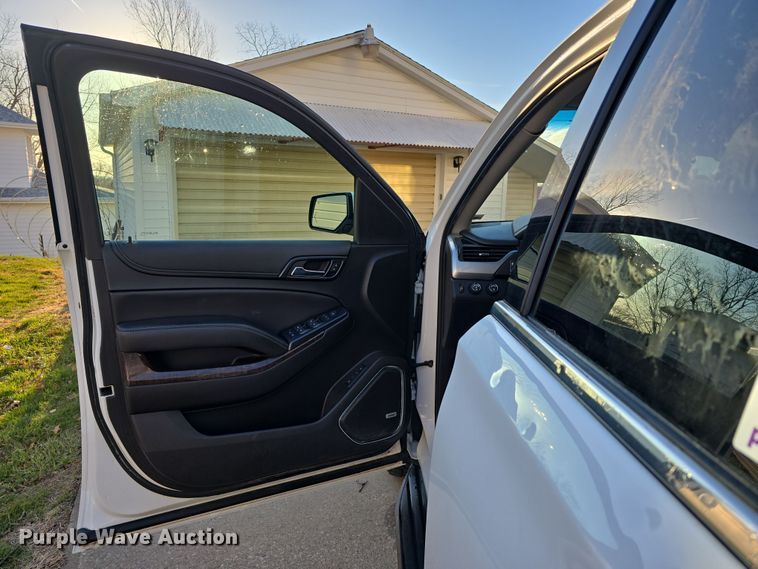 image for item DT6750 2018 Chevrolet Suburban LT SUV