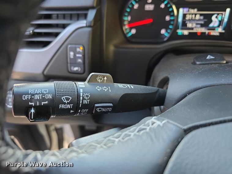 image for item DT6750 2018 Chevrolet Suburban LT SUV