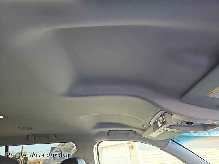 image for item DT6750 2018 Chevrolet Suburban LT SUV