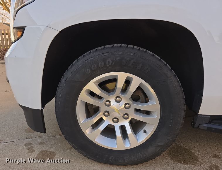 image for item DT6750 2018 Chevrolet Suburban LT SUV