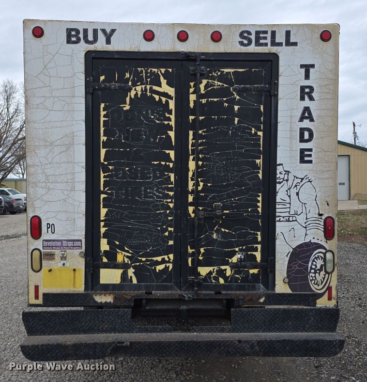 image for item DT6754 1999 Chevrolet Express G3500 delivery van