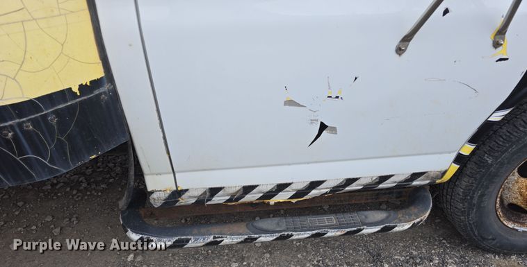 image for item DT6754 1999 Chevrolet Express G3500 delivery van