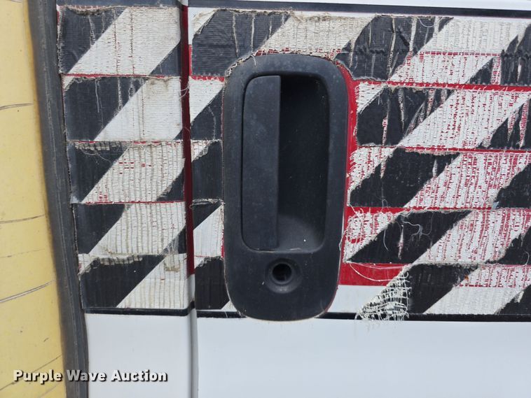 image for item DT6754 1999 Chevrolet Express G3500 delivery van