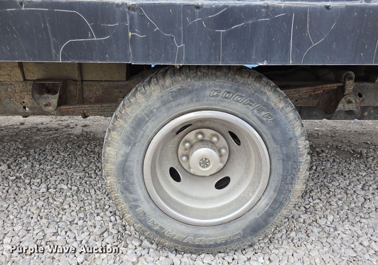 image for item DT6754 1999 Chevrolet Express G3500 delivery van