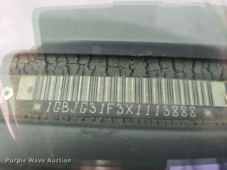 image for item DT6754 1999 Chevrolet Express G3500 delivery van