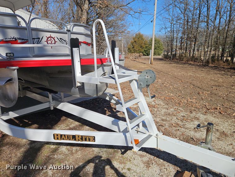 image for item DT7631 1997 Playcraft Powertoon 2600 pontoon boat