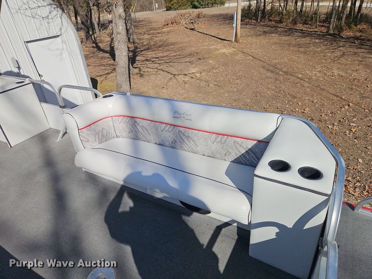 image for item DT7631 1997 Playcraft Powertoon 2600 pontoon boat