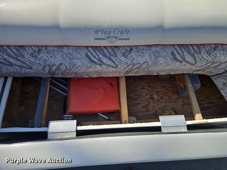 image for item DT7631 1997 Playcraft Powertoon 2600 pontoon boat