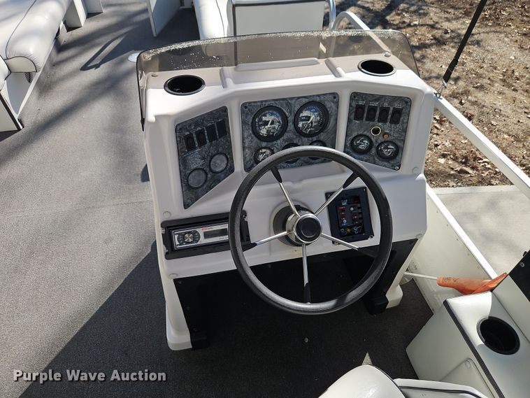 image for item DT7631 1997 Playcraft Powertoon 2600 pontoon boat