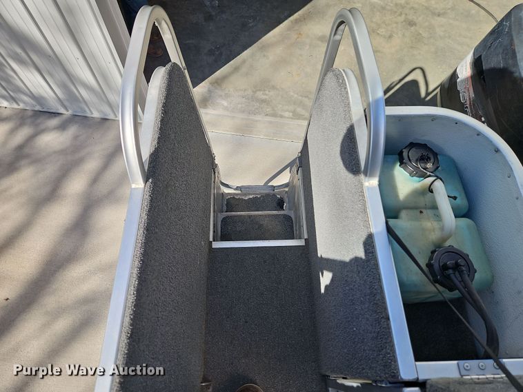 image for item DT7631 1997 Playcraft Powertoon 2600 pontoon boat