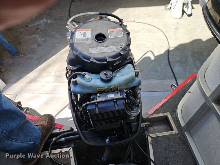 image for item DT7631 1997 Playcraft Powertoon 2600 pontoon boat