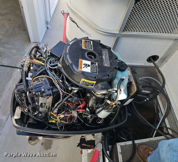 image for item DT7631 1997 Playcraft Powertoon 2600 pontoon boat