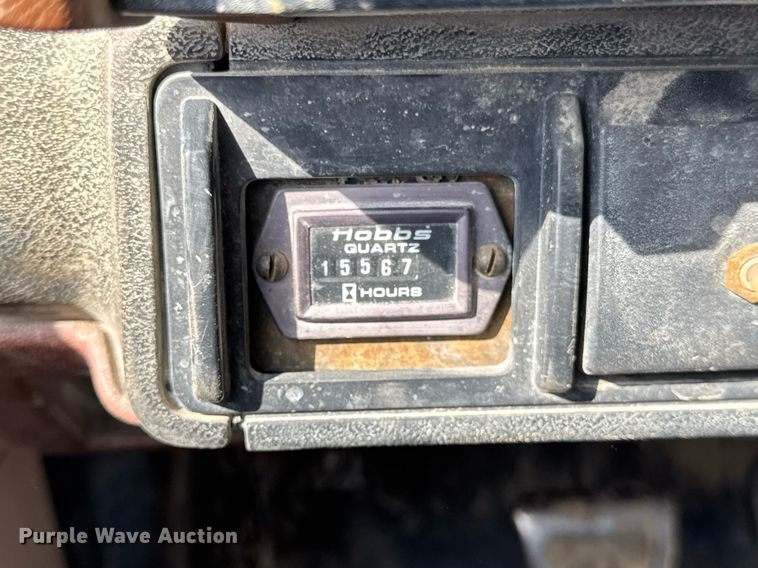 image for item DU3376 1991 GMC TopKick flatbed truck