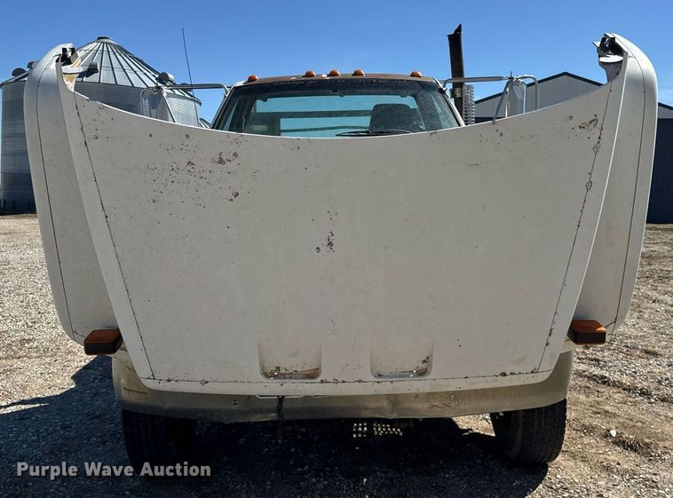 image for item DU3376 1991 GMC TopKick flatbed truck