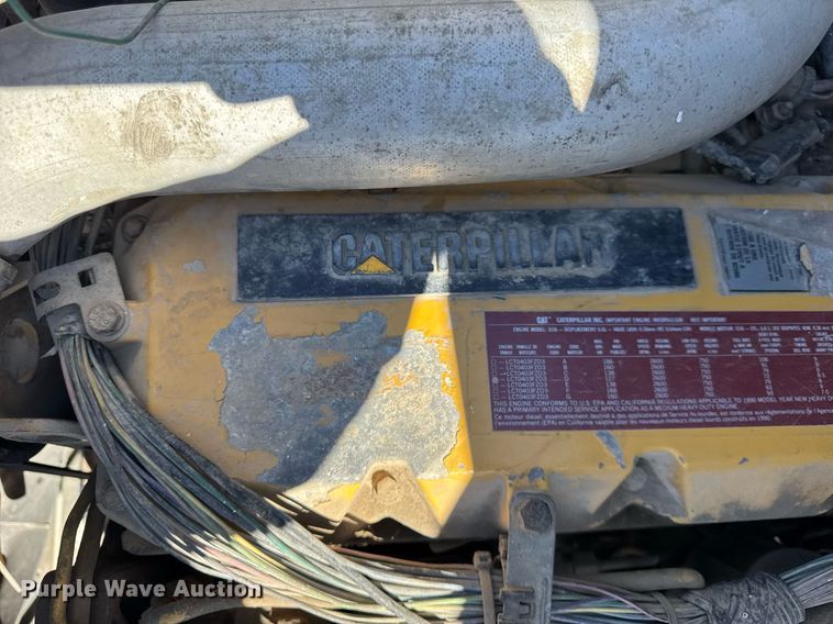 image for item DU3376 1991 GMC TopKick flatbed truck