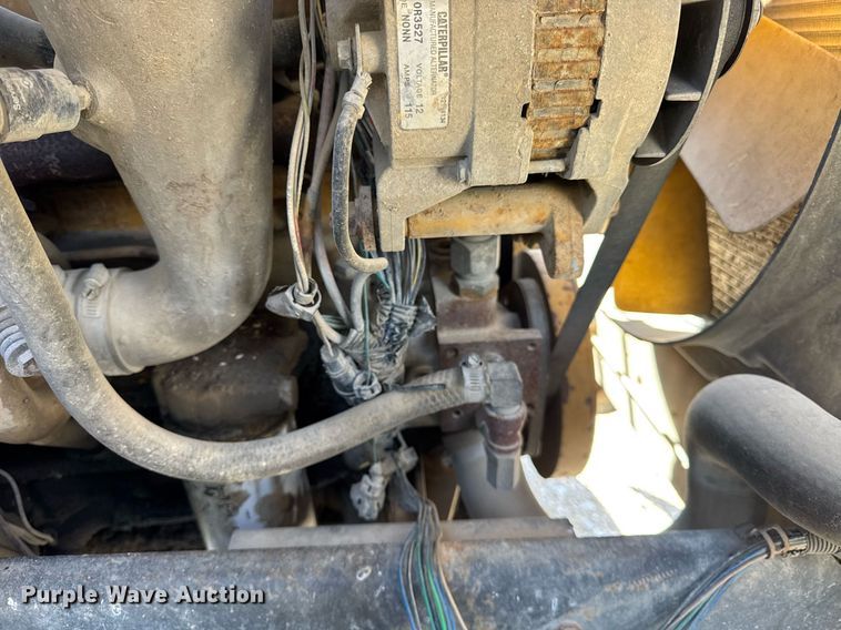 image for item DU3376 1991 GMC TopKick flatbed truck