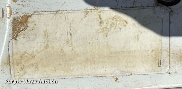 image for item DU3376 1991 GMC TopKick flatbed truck