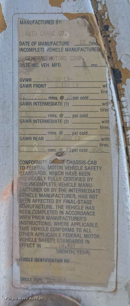 image for item DU3376 1991 GMC TopKick flatbed truck