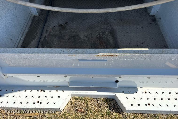 image for item DU3381 Knapheide 696D54J utility bed