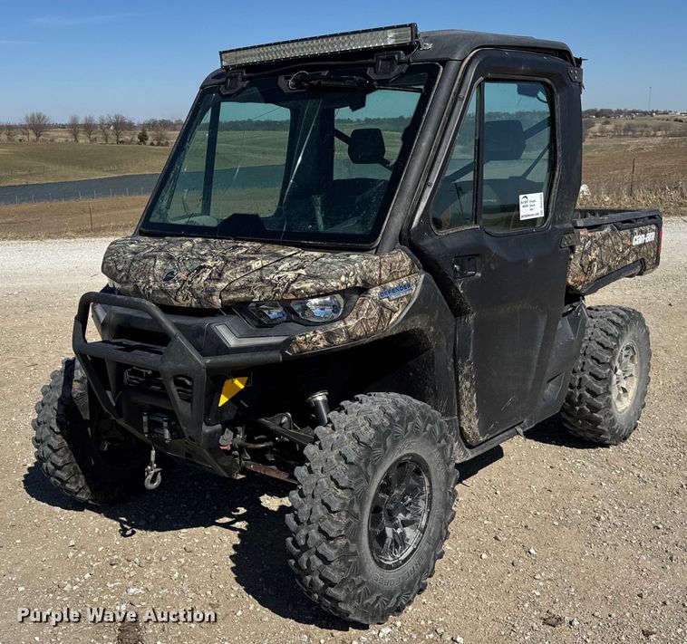 image for item DU3383 2022 Can-Am Defender Limited HD10 utility vehicle