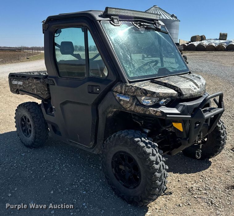image for item DU3383 2022 Can-Am Defender Limited HD10 utility vehicle