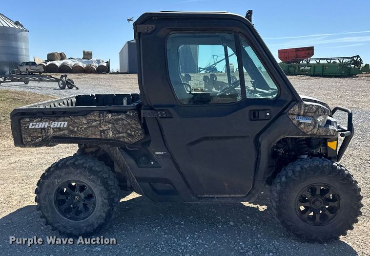 image for item DU3383 2022 Can-Am Defender Limited HD10 utility vehicle