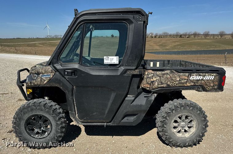 image for item DU3383 2022 Can-Am Defender Limited HD10 utility vehicle