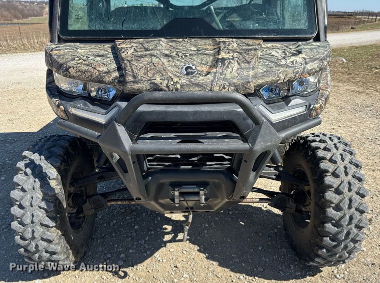 image for item DU3383 2022 Can-Am Defender Limited HD10 utility vehicle