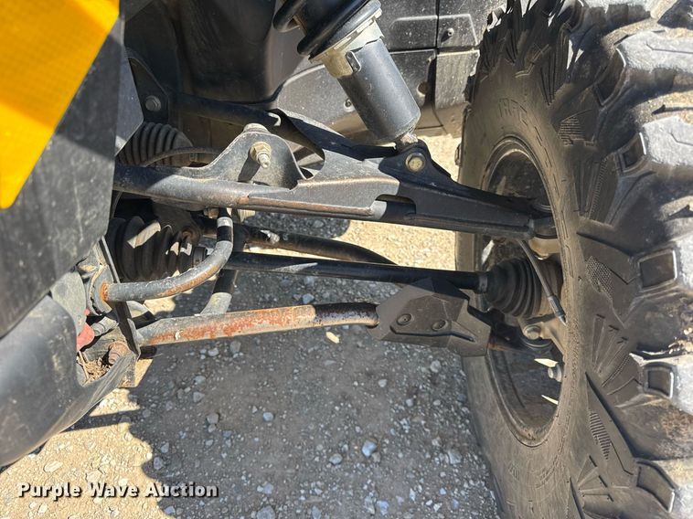 image for item DU3383 2022 Can-Am Defender Limited HD10 utility vehicle