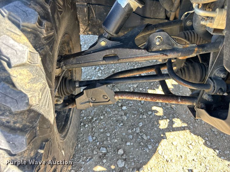 image for item DU3383 2022 Can-Am Defender Limited HD10 utility vehicle