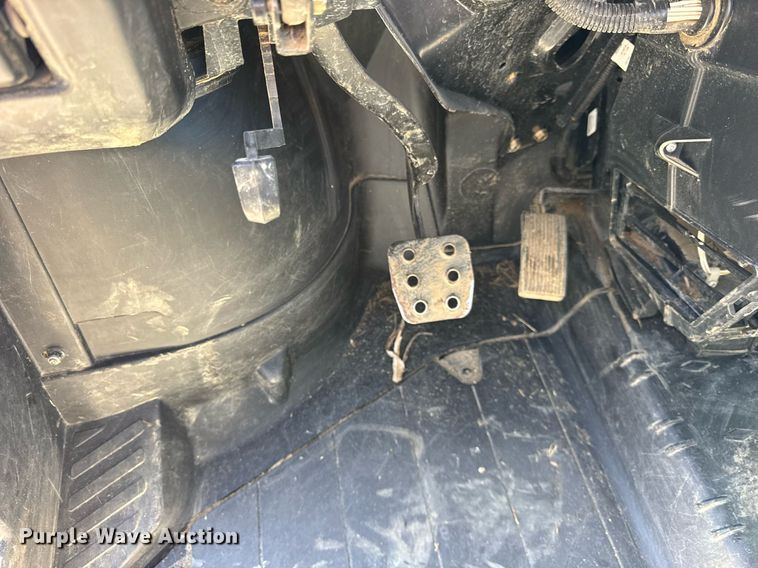 image for item DU3383 2022 Can-Am Defender Limited HD10 utility vehicle