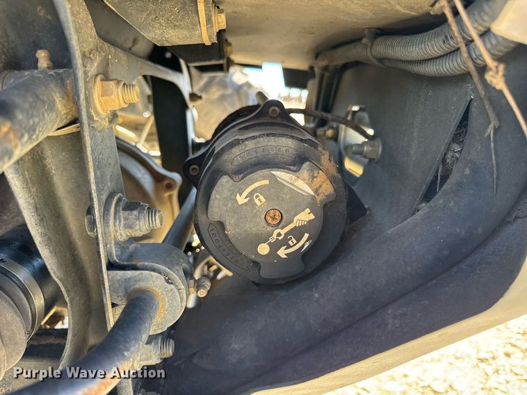 image for item DU3383 2022 Can-Am Defender Limited HD10 utility vehicle