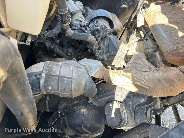 image for item DU3383 2022 Can-Am Defender Limited HD10 utility vehicle