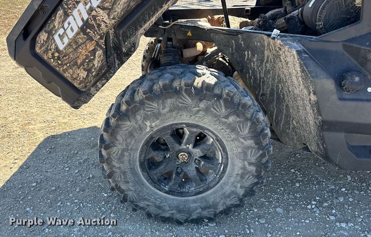 image for item DU3383 2022 Can-Am Defender Limited HD10 utility vehicle